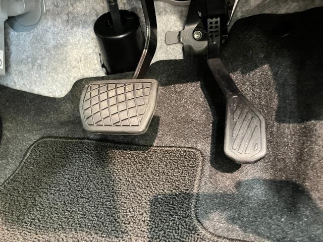 ムーヴキャンバスストライプスＧターボ　９型ディスプレイオーディオ　クルコン衝突被害軽減ブレーキ　コーナーセンサー　ディスプレイオーディオ　フルセグ　Ｂｌｕｅｔｏｏｔｈ　ＵＳＢ　バックカメラ　両側電動スライドドア　前席シートヒーター　ＬＥＤ　レーダクルーズコントロール（滋賀県）の中古車