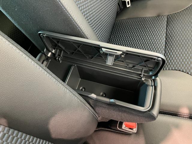 タントカスタムＲＳ　ターボ　両側電動スライドドア　届出済未使用車衝突被害軽減ブレーキ　コーナーセンサー　バックカメラ（ナビ装着時用）　両側電動スライドドア　前席シートヒーター　電動パーキングブレーキ　ＬＥＤ　オートライト　オートエアコン　スマートキー　エコアイドル（滋賀県）の中古車