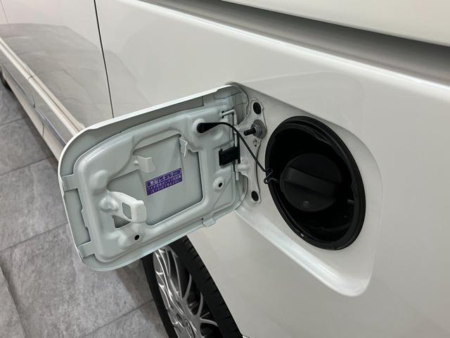 ノアハイブリッドSi WxB2 ナビ バックカメラ クルコントヨタセーフティセンス コーナーセンサー フルセグナビ バックカメラ Bluetooth USB ドラレコ クルコン シートヒーター 両側パワスラ スマートキー BBS製アルミ モデリスタエアロ(滋賀県)の中古車