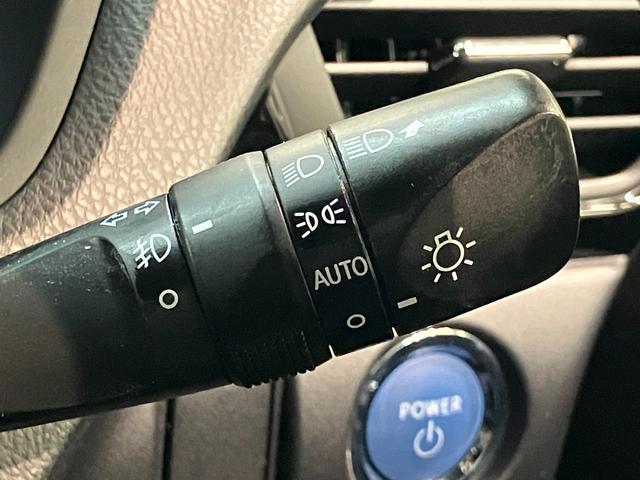 ノアハイブリッドSi WxB2 ナビ バックカメラ クルコントヨタセーフティセンス コーナーセンサー フルセグナビ バックカメラ Bluetooth USB ドラレコ クルコン シートヒーター 両側パワスラ スマートキー BBS製アルミ モデリスタエアロ(滋賀県)の中古車