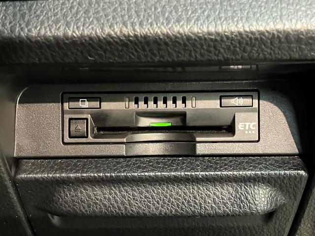 ノアハイブリッドSi WxB2 ナビ バックカメラ クルコントヨタセーフティセンス コーナーセンサー フルセグナビ バックカメラ Bluetooth USB ドラレコ クルコン シートヒーター 両側パワスラ スマートキー BBS製アルミ モデリスタエアロ(滋賀県)の中古車