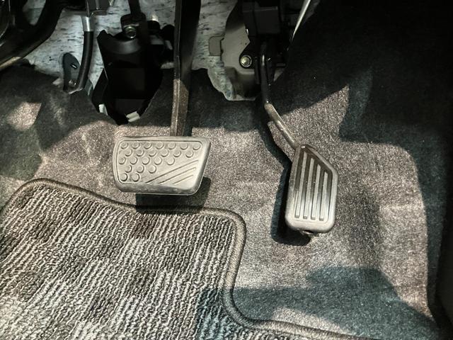 ムーヴＸリミテッド２ＳＡ３　フルセグナビ　バックカメラ　車検整備付衝突被害軽減ブレーキ　フルセグナビ　バックカメラ　ＤＶＤ再生　Ｂｌｕｅｔｏｏｔｈ　ＵＳＢ　前後ドラレコ　運転席シートヒーター　ＬＥＤライト　オートライト　オートエアコン　スマートキー　エコアイドル（滋賀県）の中古車