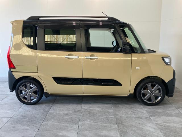 タントファンクロスターボ　１０型ナビ　パノラマカメラ　車検整備付衝突被害軽減ブレーキ　コーナーセンサー　１０型フルセグナビ　Ｂｌｕｅｔｏｏｔｈ　ＤＶＤ再生　ＵＳＢ　パノラマカメラ　ナビ連動前後ドラレコ　両側電動スライドドア　前席シートヒーター　ＬＥＤ　スマートキー（滋賀県）の中古車