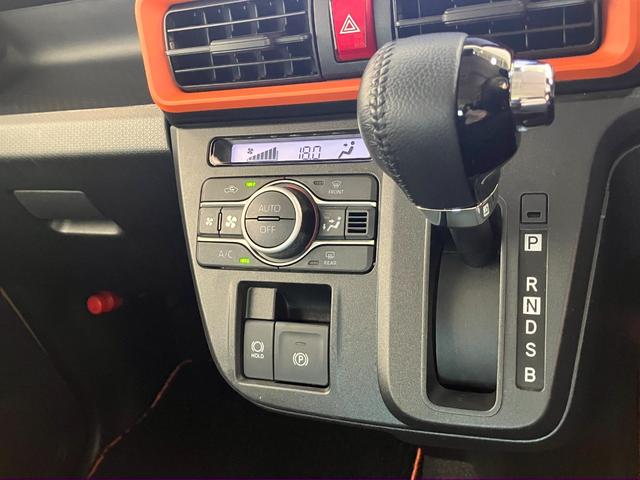 タントファンクロスターボ　１０型ナビ　パノラマカメラ　車検整備付衝突被害軽減ブレーキ　コーナーセンサー　１０型フルセグナビ　Ｂｌｕｅｔｏｏｔｈ　ＤＶＤ再生　ＵＳＢ　パノラマカメラ　ナビ連動前後ドラレコ　両側電動スライドドア　前席シートヒーター　ＬＥＤ　スマートキー（滋賀県）の中古車