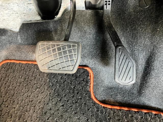 タントファンクロスターボ　１０型ナビ　パノラマカメラ　車検整備付衝突被害軽減ブレーキ　コーナーセンサー　１０型フルセグナビ　Ｂｌｕｅｔｏｏｔｈ　ＤＶＤ再生　ＵＳＢ　パノラマカメラ　ナビ連動前後ドラレコ　両側電動スライドドア　前席シートヒーター　ＬＥＤ　スマートキー（滋賀県）の中古車