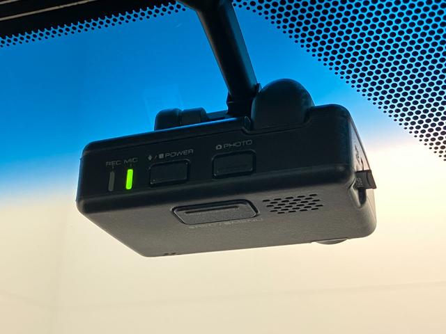 アルティスＧ　９型フルセグナビ　Ｐカメラ　ドラレコ　レーダークルコントヨタセーフティセンス　コーナーセンサー　９型フルセグナビ　パノラマカメラ　Ｂｌｕｅｔｏｏｔｈ　ＵＳＢ　ドラレコ　レーダークルーズコントロール　シートヒーター　ＬＥＤ　スマートキー　パワーシート（滋賀県）の中古車