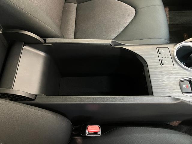 アルティスＧ　９型フルセグナビ　Ｐカメラ　ドラレコ　レーダークルコントヨタセーフティセンス　コーナーセンサー　９型フルセグナビ　パノラマカメラ　Ｂｌｕｅｔｏｏｔｈ　ＵＳＢ　ドラレコ　レーダークルーズコントロール　シートヒーター　ＬＥＤ　スマートキー　パワーシート（滋賀県）の中古車