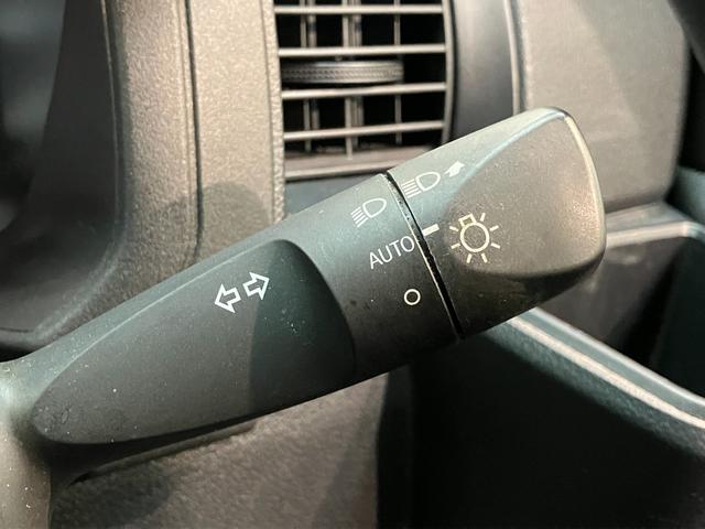 ハイゼットカーゴＤＸ　４ＷＤ　ＣＶＴ　コーナーセンサー　キーレス　車検整備付衝突被害軽減ブレーキ　スマアシ　コーナーセンサー　キーレス　前席パワーウインドウ　ＡＭ／ＦＭステレオ　両側スライドドア　パートタイム４ＷＤ　ＣＶＴ車（滋賀県）の中古車