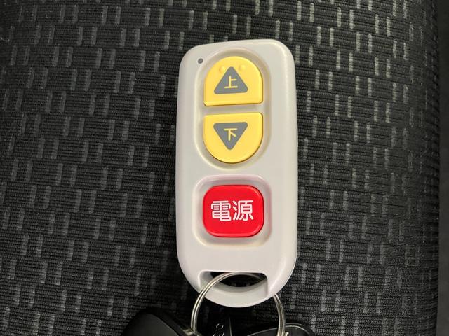 トールシートリフトＧ　９型ディスプレイオーディオ　バックカメラ助手席電動シートリフト車　衝突被害軽減ブレーキ　コーナーセンサー　９型ディスプレイオーディオ　フルセグ　Ｂｌｕｅｔｏｏｔｈ　ＵＳＢ　バックカメラ　両側パワスラ　ＬＥＤ　スマートキー　オートエアコン（滋賀県）の中古車