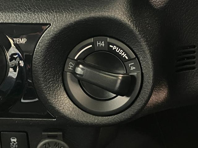 ハイラックスＺ　ＧＲスポーツ　ナビ　パノラマカメラ　ＬＥＤ　車検整備付トヨタセーフティセンス　コーナーセンサー　ナビ　パノラマカメラ　Ｂｌｕｅｔｏｏｔｈ　ＵＳＢ　ドラレコ　ＥＴＣ　クルーズコントロール　パドルシフト　ＬＥＤ　スマートキー　パートタイム４ＷＤ　デフロック（滋賀県）の中古車