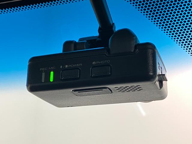 アルティスＧ　９型フルセグナビ　Ｐカメラ　ドラレコ　レーダークルコンＴＳＳ　コーナーセンサー　９型フルセグナビ　パノラマカメラ　Ｂｌｕｅｔｏｏｔｈ　ドラレコ　クルーズコントロール　シートヒーター　ＬＥＤ　スマートキー　パワーシート　オートエアコン（滋賀県）の中古車