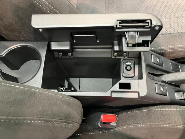 コペンＧＲ　スポーツ　５ＭＴ　ターボ　フルセグナビ　レカロシートＧＲ専用サスペンション　フルセグナビ　ＤＶＤ再生　Ｂｌｕｅｔｏｏｔｈ　ＵＳＢ　ドラレコ　ＭＯＭＯ製ハンドル　レカロシート　ＢＢＳ製アルミホイール　シートヒーター　ＬＥＤ　オートライト　スマートキー（滋賀県）の中古車