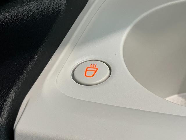 ムーヴキャンバスストライプスＧ　両側電動スライドドア　ＬＥＤ　シートヒーター衝突被害軽減ブレーキ　コーナーセンサー　バックカメラ（ナビ装着時用）　両側電動スライドドア　前席シートヒーター　電動パーキングブレーキ　ＬＥＤ　オートライト　オートエアコン　スマートキー　エコアイドル（滋賀県）の中古車
