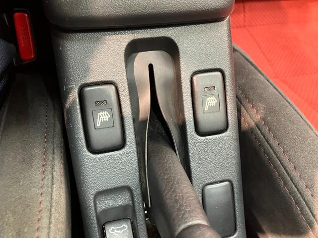 コペンセロS フルセグナビ レカロシート MOMOステ電動オープンルーフ ビルシュタイン製ショックアブソーバー レカロシート MOMO製ステアリング パドルシフト フルセグナビ DVD再生 Bluetooth USB ETC シートヒーター LED(滋賀県)の中古車