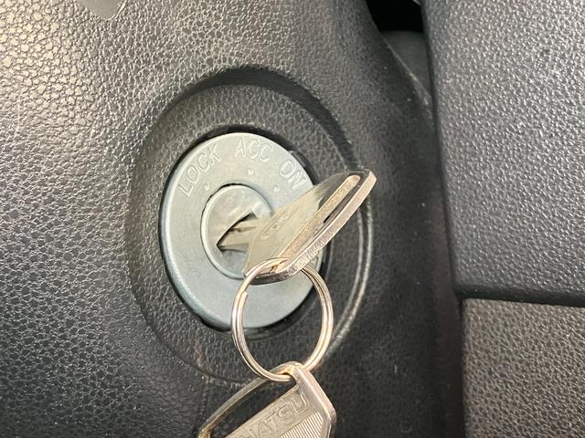 ハイゼットカーゴスペシャルSAIII 4WD AT車 エコアイドル追突被害軽減ブレーキ スマアシ3 パートタイム4WD AT車 マニュアルエアコン マニュアルレベリング トップシェイドガラス エコアイドル(滋賀県)の中古車