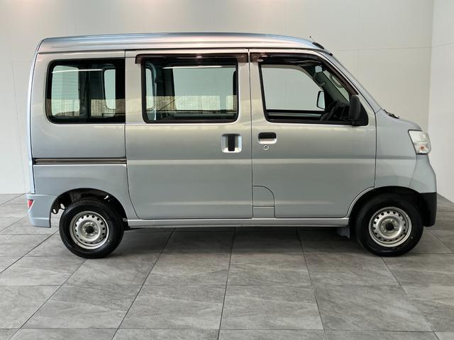 ハイゼットカーゴスペシャルSAIII 4WD AT車 エコアイドル追突被害軽減ブレーキ スマアシ3 パートタイム4WD AT車 マニュアルエアコン マニュアルレベリング トップシェイドガラス エコアイドル(滋賀県)の中古車