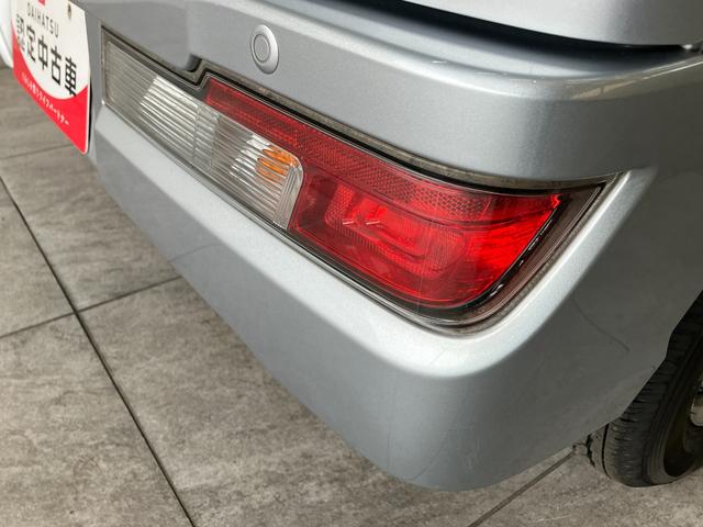 ハイゼットカーゴスペシャルSAIII 4WD AT車 エコアイドル追突被害軽減ブレーキ スマアシ3 パートタイム4WD AT車 マニュアルエアコン マニュアルレベリング トップシェイドガラス エコアイドル(滋賀県)の中古車