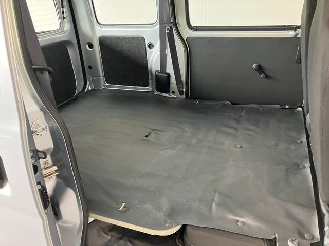 ハイゼットカーゴスペシャルSAIII 4WD AT車 エコアイドル追突被害軽減ブレーキ スマアシ3 パートタイム4WD AT車 マニュアルエアコン マニュアルレベリング トップシェイドガラス エコアイドル(滋賀県)の中古車