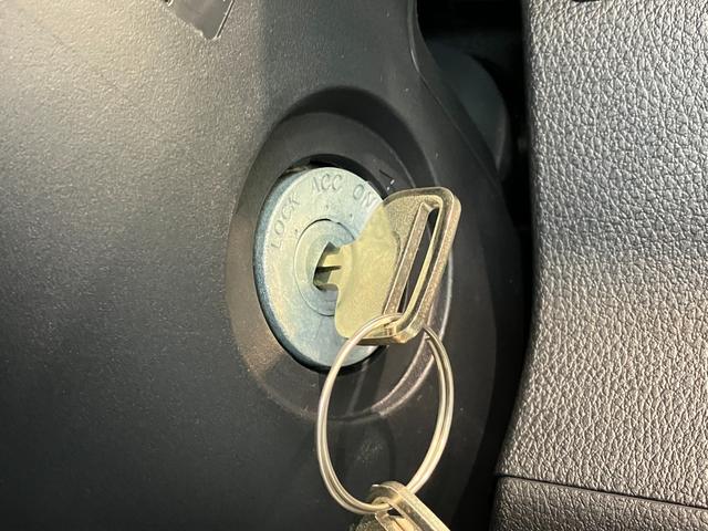 ハイゼットカーゴスペシャル　ＣＶＴ車　前席パワーウインドウ　届出済未使用車衝突被害軽減ブレーキ　スマアシ　コーナーセンサー　前席パワーウインドウ　オートライト　マニュアルレベリング　両側スライドドア（滋賀県）の中古車