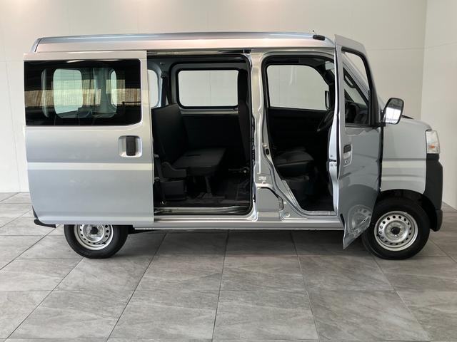 ハイゼットカーゴスペシャル　ＣＶＴ車　前席パワーウインドウ　届出済未使用車衝突被害軽減ブレーキ　スマアシ　コーナーセンサー　前席パワーウインドウ　オートライト　マニュアルレベリング　両側スライドドア（滋賀県）の中古車