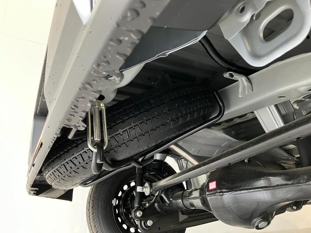 ハイゼットカーゴスペシャル　ＣＶＴ車　前席パワーウインドウ　届出済未使用車衝突被害軽減ブレーキ　スマアシ　コーナーセンサー　前席パワーウインドウ　オートライト　マニュアルレベリング　両側スライドドア（滋賀県）の中古車