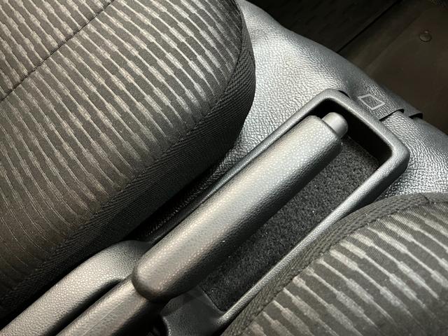 ハイゼットカーゴDX 4WD コーナーセンサー ドラレコ ETC キーレス衝突被害軽減ブレーキ スマアシ コーナーセンサー キーレス 前席パワーウインドウ AM/FMステレオ ドラレコ ETC 両側スライドドア パートタイム4WD(滋賀県)の中古車
