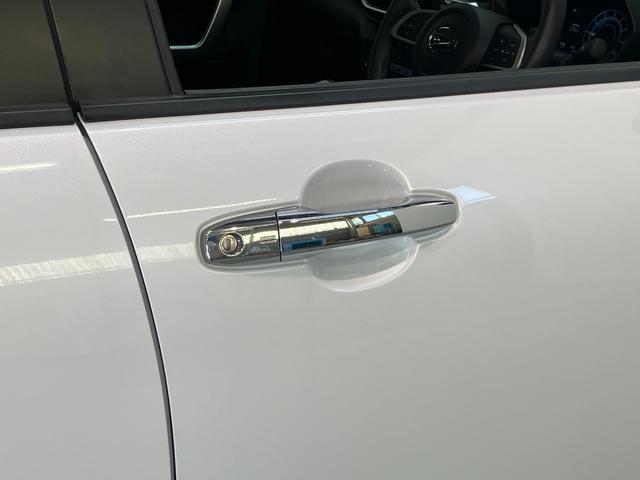 ロッキープレミアム　９型ナビ　パノラマカメラ　ドラレコ　車検整備付衝突被害軽減ブレーキ　コーナーセンサー　９型フルセグナビ　パノラマカメラ　ＤＶＤ再生　Ｂｌｕｅｔｏｏｔｈ　ＵＳＢ　前後ドラレコ　ＥＴＣ　前席シートヒーター　ＬＥＤ　レーダークルコン　オートエアコン（滋賀県）の中古車