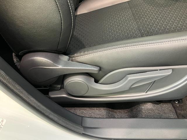 ロッキープレミアム　９型ナビ　パノラマカメラ　ドラレコ　車検整備付衝突被害軽減ブレーキ　コーナーセンサー　９型フルセグナビ　パノラマカメラ　ＤＶＤ再生　Ｂｌｕｅｔｏｏｔｈ　ＵＳＢ　前後ドラレコ　ＥＴＣ　前席シートヒーター　ＬＥＤ　レーダークルコン　オートエアコン（滋賀県）の中古車