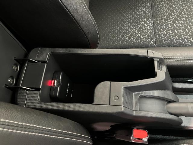 ロッキープレミアム　９型ナビ　パノラマカメラ　ドラレコ　車検整備付衝突被害軽減ブレーキ　コーナーセンサー　９型フルセグナビ　パノラマカメラ　ＤＶＤ再生　Ｂｌｕｅｔｏｏｔｈ　ＵＳＢ　前後ドラレコ　ＥＴＣ　前席シートヒーター　ＬＥＤ　レーダークルコン　オートエアコン（滋賀県）の中古車