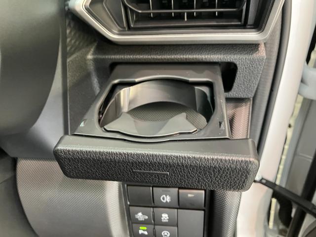 ロッキープレミアム　９型ナビ　パノラマカメラ　ドラレコ　車検整備付衝突被害軽減ブレーキ　コーナーセンサー　９型フルセグナビ　パノラマカメラ　ＤＶＤ再生　Ｂｌｕｅｔｏｏｔｈ　ＵＳＢ　前後ドラレコ　ＥＴＣ　前席シートヒーター　ＬＥＤ　レーダークルコン　オートエアコン（滋賀県）の中古車