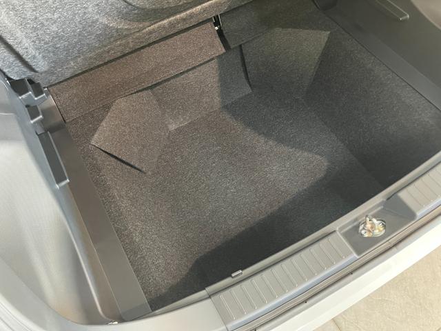 ロッキープレミアム　９型ナビ　パノラマカメラ　ドラレコ　車検整備付衝突被害軽減ブレーキ　コーナーセンサー　９型フルセグナビ　パノラマカメラ　ＤＶＤ再生　Ｂｌｕｅｔｏｏｔｈ　ＵＳＢ　前後ドラレコ　ＥＴＣ　前席シートヒーター　ＬＥＤ　レーダークルコン　オートエアコン（滋賀県）の中古車