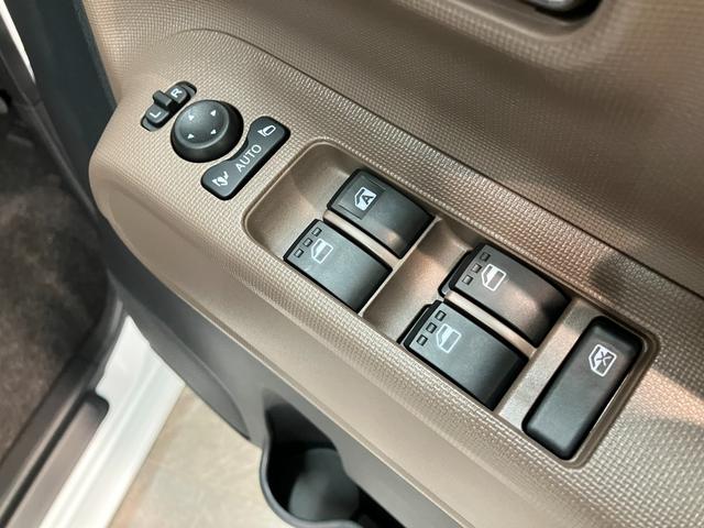 ムーヴキャンバスセオリーＧ　１０型ナビ　Ｐカメラ　ドラレコ　届出済未使用車衝突被害軽減ブレーキ　コーナーセンサー　１０型フルセグナビ　パノラマカメラ　前後ドラレコ　ＤＶＤ再生　Ｂｌｕｅｔｏｏｔｈ　ＵＳＢ　両側電動スライドドア　シートヒーター　電動パーキングブレーキ　ＬＥＤ（滋賀県）の中古車