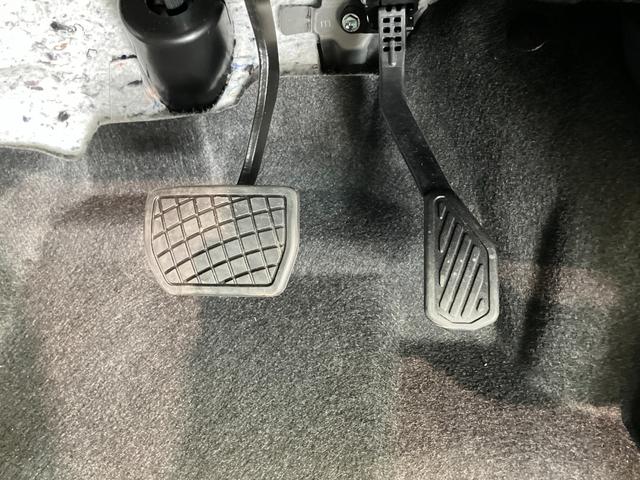 タントカスタムＸ　９型ディスプレイオーディオ　届出済未使用車衝突被害軽減ブレーキ　コーナーセンサー　９型ディスプレイオーディオ　フルセグ　Ｂｌｕｅｔｏｏｔｈ　ＵＳＢ　バックカメラ　両側電動スライドドア　前席シートヒーター　ＬＥＤヘッドライト　スマートキー（滋賀県）の中古車