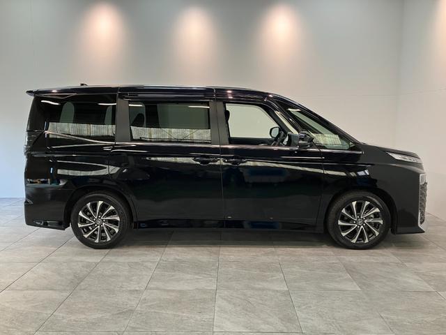 ヴォクシーＳ−Ｚ　前後ドラレコ　クルーズコントロール　シートヒータートヨタセーフティセンス　コーナーセンサー　前後ドラレコ　ＥＴＣ　Ｂｌｕｅｔｏｏｔｈ　レーダークルコン　シートヒーター　両側電動スライドドア　ＬＥＤ　オートライト　ダブルエアコン　スマートキー（滋賀県）の中古車