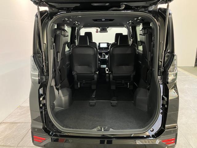 ヴォクシーＳ−Ｚ　前後ドラレコ　クルーズコントロール　シートヒータートヨタセーフティセンス　コーナーセンサー　前後ドラレコ　ＥＴＣ　Ｂｌｕｅｔｏｏｔｈ　レーダークルコン　シートヒーター　両側電動スライドドア　ＬＥＤ　オートライト　ダブルエアコン　スマートキー（滋賀県）の中古車