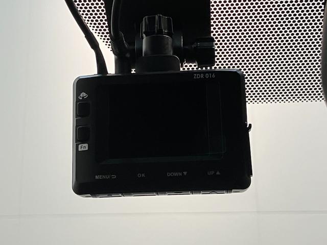 ヴォクシーＳ−Ｚ　前後ドラレコ　クルーズコントロール　シートヒータートヨタセーフティセンス　コーナーセンサー　前後ドラレコ　ＥＴＣ　Ｂｌｕｅｔｏｏｔｈ　レーダークルコン　シートヒーター　両側電動スライドドア　ＬＥＤ　オートライト　ダブルエアコン　スマートキー（滋賀県）の中古車