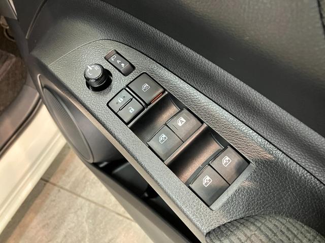 シエンタＧ　フルセグナビ　バックカメラ　ドラレコ　車検整備付トヨタセーフティセンス　コーナーセンサー　フルセグナビ　バックカメラ　ドラレコ　ＥＴＣ　ＤＶＤ再生　Ｂｌｕｅｔｏｏｔｈ　ＵＳＢ　シートヒーター　ハンドルヒーター　両側電動スライドドア　スマートキー（滋賀県）の中古車