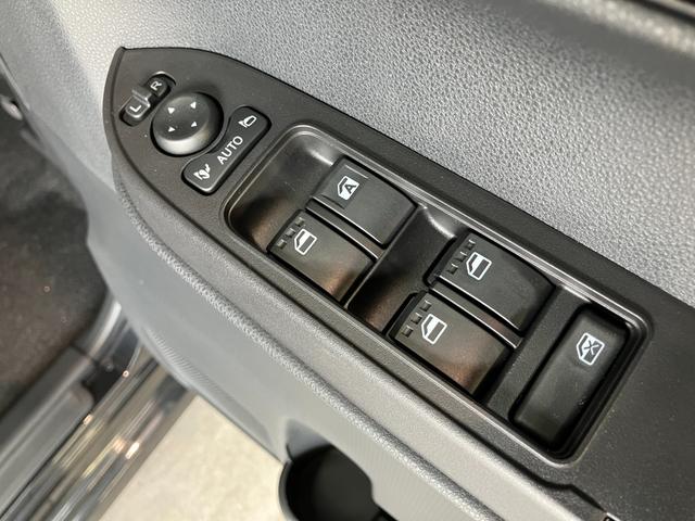 タントカスタムX 9型ディスプレイオーディオ 届出済未使用車衝突被害軽減ブレーキ コーナーセンサー 9型ディスプレイオーディオ フルセグ Bluetooth USB バックカメラ 両側電動スライドドア 前席シートヒーター LED スマートキー(滋賀県)の中古車