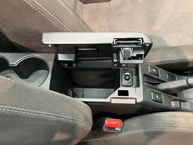コペンセロ S ターボ ワンセグナビ バックカメラ レカロシート電動オープンルーフ ワンセグナビ バックカメラ DVD再生 USB レカロシート MOMOハンドル パドルシフト LEDヘッドライト オートエアコン スマートキー(滋賀県)の中古車