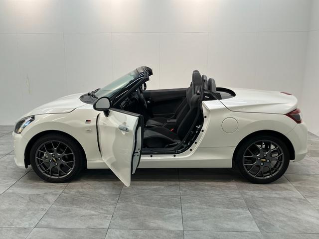 コペンGR スポーツ ターボ フルセグナビ Bカメラ 車検整備付GR専用サスペンション フルセグナビ DVD再生 Bluetooth USB ETC車載器 MOMO製ハンドル レカロシート BBS製アルミホイール シートヒーター LED オートライト スマートキー(滋賀県)の中古車