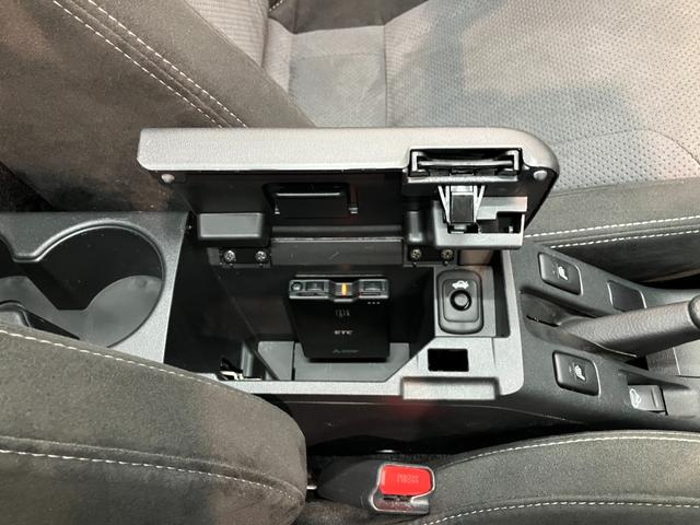 コペンGR スポーツ ターボ フルセグナビ Bカメラ 車検整備付GR専用サスペンション フルセグナビ DVD再生 Bluetooth USB ETC車載器 MOMO製ハンドル レカロシート BBS製アルミホイール シートヒーター LED オートライト スマートキー(滋賀県)の中古車