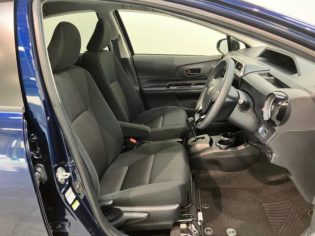 アクアSスタイルブラック フルセグナビ バックカメラ 車検整備付トヨタセーフティセンス コーナーセンサー フルセグナビ バックカメラ Bluetooth USB LEDヘッドライト オートライト オートエアコン 電動格納式ミラー スマートキー タイヤ4本新品交換済(滋賀県)の中古車