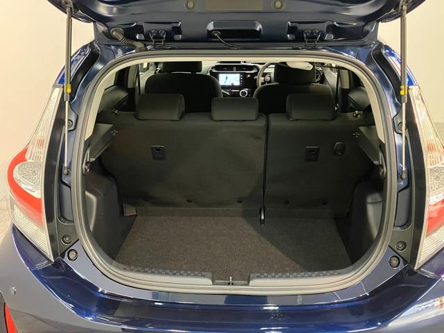 アクアSスタイルブラック フルセグナビ バックカメラ 車検整備付トヨタセーフティセンス コーナーセンサー フルセグナビ バックカメラ Bluetooth USB LEDヘッドライト オートライト オートエアコン 電動格納式ミラー スマートキー タイヤ4本新品交換済(滋賀県)の中古車