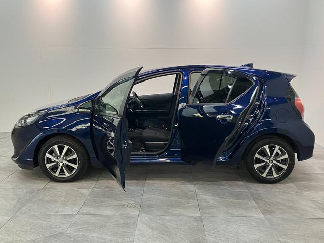 アクアSスタイルブラック フルセグナビ バックカメラ 車検整備付トヨタセーフティセンス コーナーセンサー フルセグナビ バックカメラ Bluetooth USB LEDヘッドライト オートライト オートエアコン 電動格納式ミラー スマートキー タイヤ4本新品交換済(滋賀県)の中古車