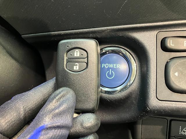 アクアSスタイルブラック フルセグナビ バックカメラ 車検整備付トヨタセーフティセンス コーナーセンサー フルセグナビ バックカメラ Bluetooth USB LEDヘッドライト オートライト オートエアコン 電動格納式ミラー スマートキー タイヤ4本新品交換済(滋賀県)の中古車