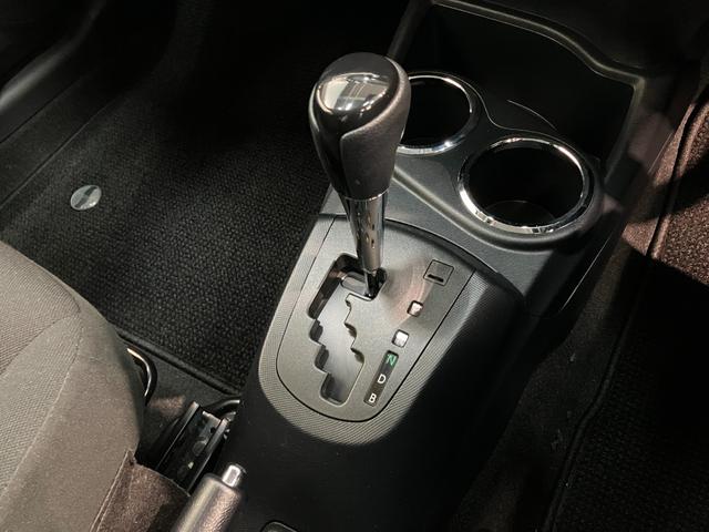 アクアSスタイルブラック フルセグナビ バックカメラ 車検整備付トヨタセーフティセンス コーナーセンサー フルセグナビ バックカメラ Bluetooth USB LEDヘッドライト オートライト オートエアコン 電動格納式ミラー スマートキー タイヤ4本新品交換済(滋賀県)の中古車