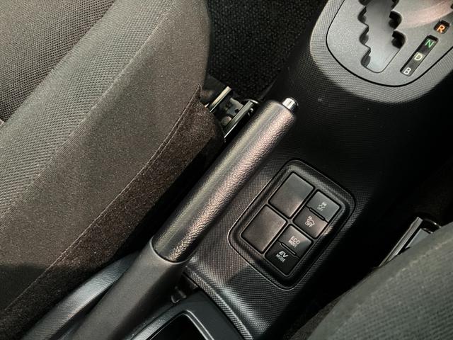 アクアSスタイルブラック フルセグナビ バックカメラ 車検整備付トヨタセーフティセンス コーナーセンサー フルセグナビ バックカメラ Bluetooth USB LEDヘッドライト オートライト オートエアコン 電動格納式ミラー スマートキー タイヤ4本新品交換済(滋賀県)の中古車