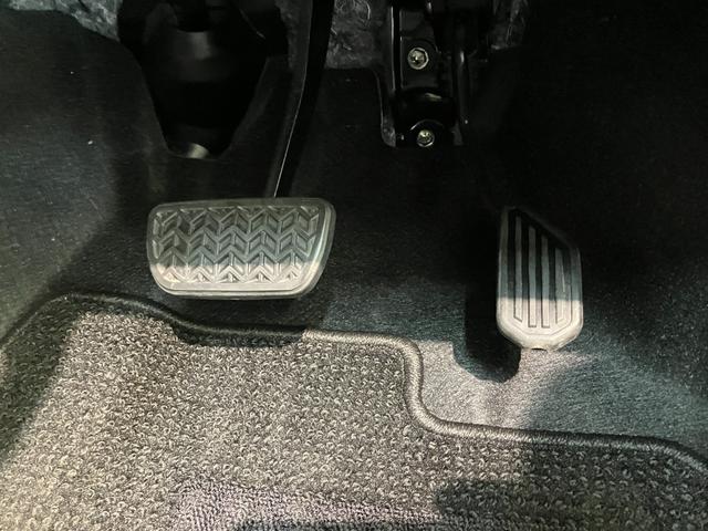 アクアSスタイルブラック フルセグナビ バックカメラ 車検整備付トヨタセーフティセンス コーナーセンサー フルセグナビ バックカメラ Bluetooth USB LEDヘッドライト オートライト オートエアコン 電動格納式ミラー スマートキー タイヤ4本新品交換済(滋賀県)の中古車