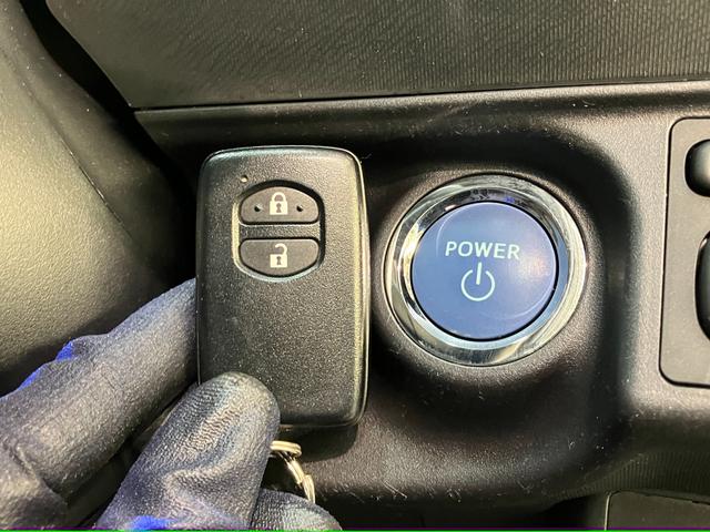 アクアＳ　フルセグナビ　バックカメラ　前後ドラレコ　車検整備付フルセグナビ　バックカメラ　ＥＴＣ　前後ドラレコ　ＤＶＤ　ＵＳＢ　オートライト　オートエアコン　スマートキー　電動格納式ミラー　ハイブリッド車（滋賀県）の中古車