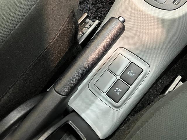 アクアＳ　フルセグナビ　バックカメラ　前後ドラレコ　車検整備付フルセグナビ　バックカメラ　ＥＴＣ　前後ドラレコ　ＤＶＤ　ＵＳＢ　オートライト　オートエアコン　スマートキー　電動格納式ミラー　ハイブリッド車（滋賀県）の中古車